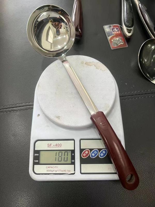 6吨 精抛 高端货 勺 炒菜铲子 靓 懂货的速度 5.5元一斤 要的速来